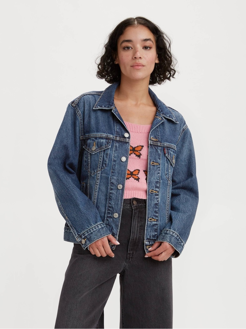 Levi's Boyfriend fit Denim Jacket, size Small, Medium Wash.